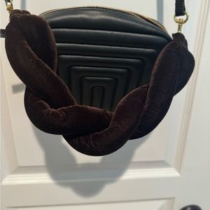 CLARE V. Twisted Puff Top Handle